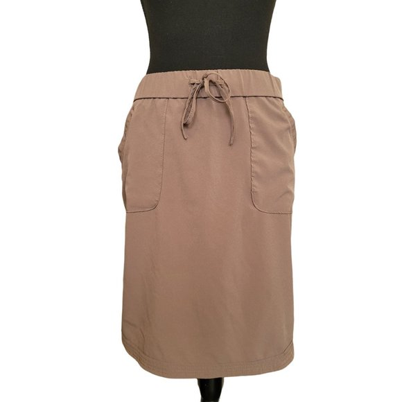 Lee Dresses & Skirts - Lee Skirt